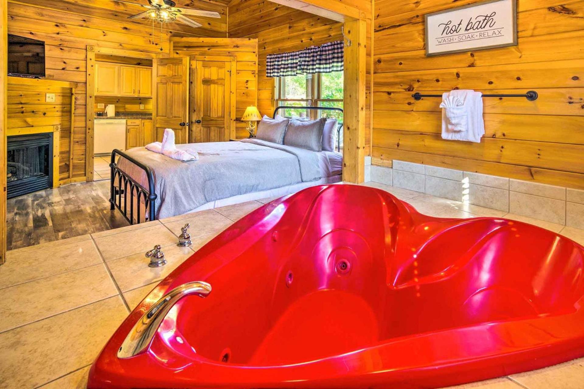 Dog Friendly, Romantic Mtn Getaway Hot Tub Pool Gatlinburg Bagian luar foto